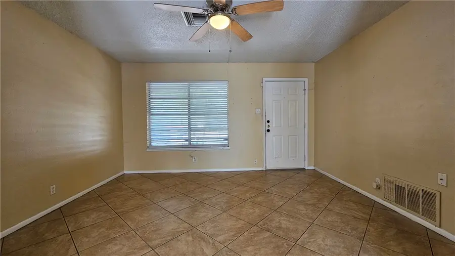 605 Aristocrat Drive, Corpus Christi, TX 78418 - #3