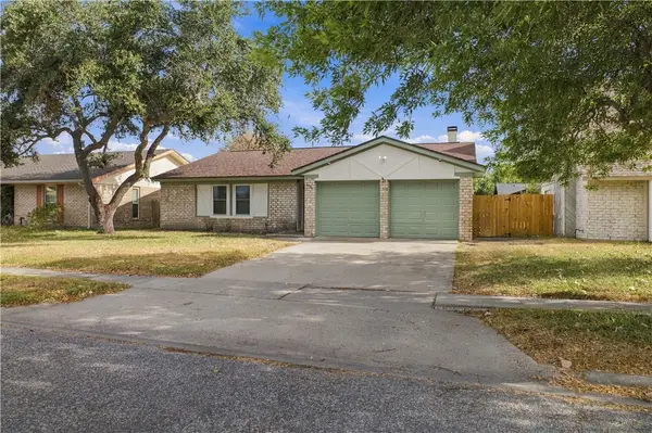 7426 Spitfire Drive, Corpus Christi, TX 78412