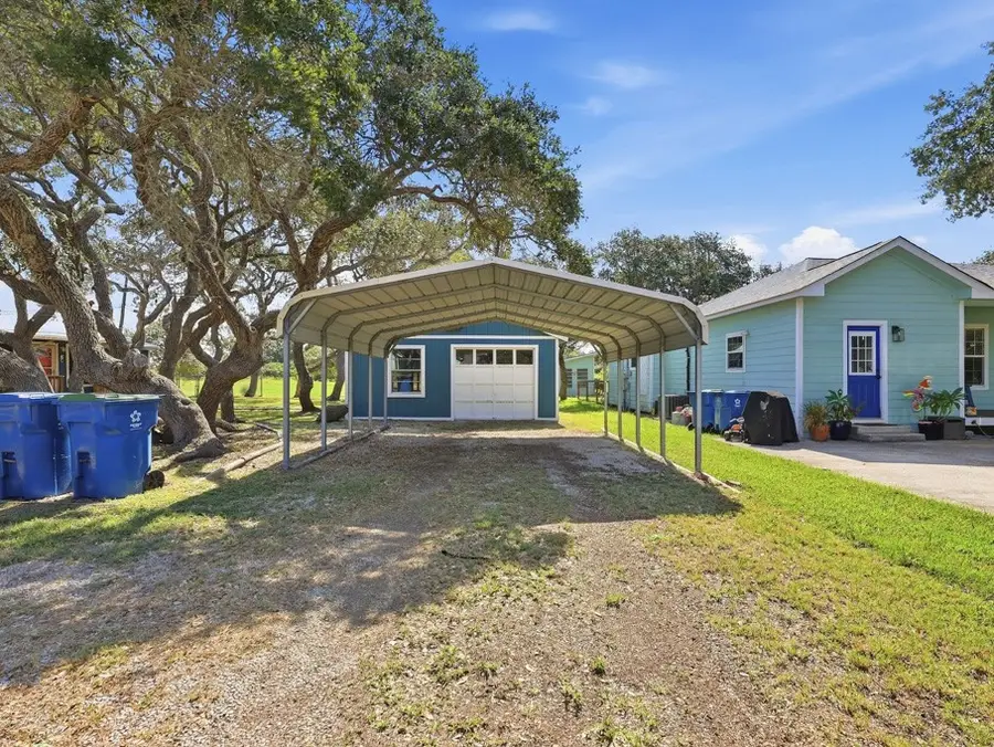 1410 S Mathis Street, Rockport, TX 78382 - #3