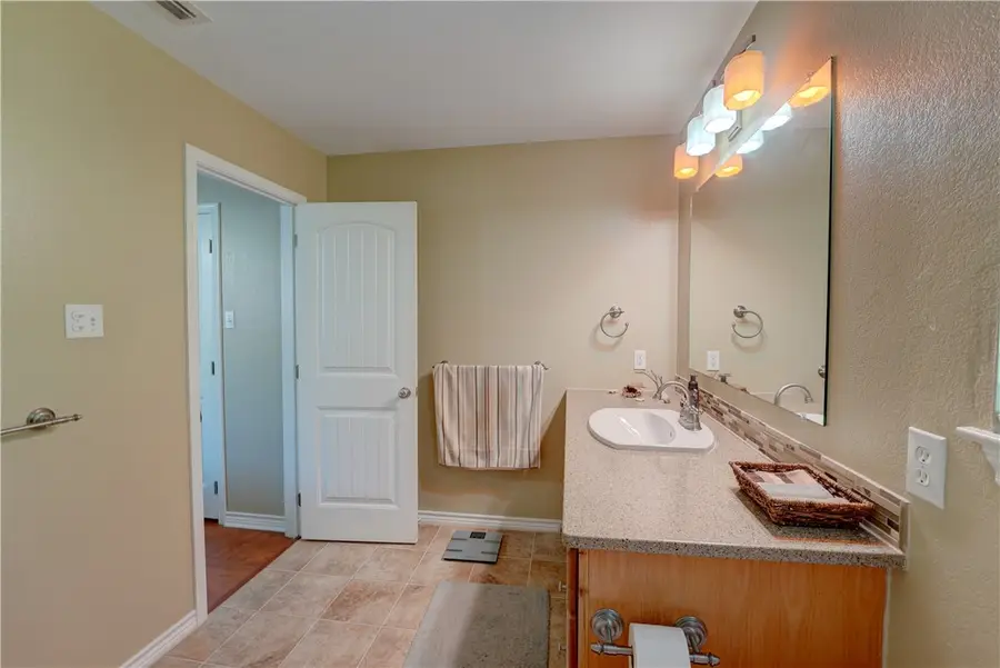 1023 S Fuqua Street, Rockport, TX 78382 - #2