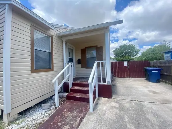 233 Eastgate Drive, Corpus Christi, TX 78408