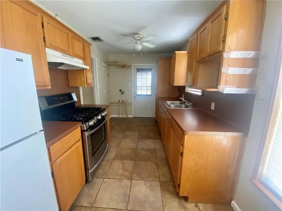 233 Eastgate Drive, Corpus Christi, TX 78408 - #3