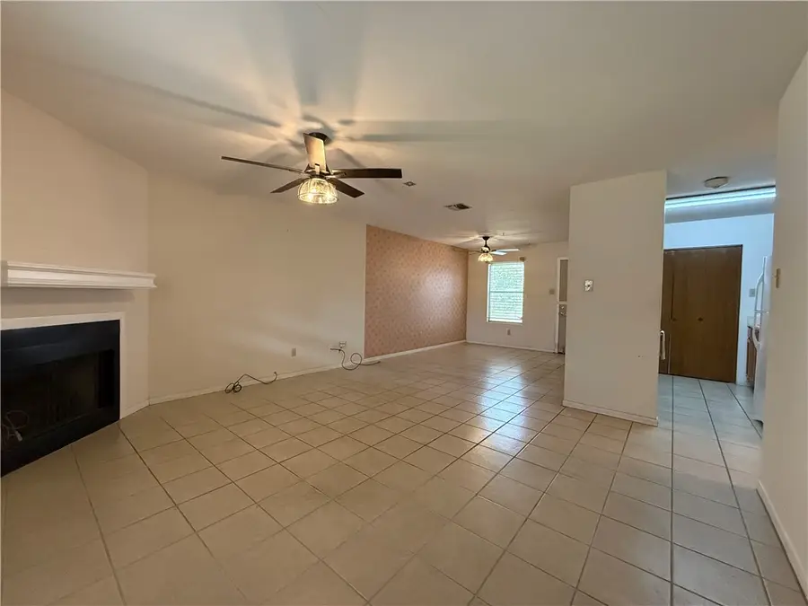 6010 Barons Drive, Corpus Christi, TX 78415 - #3