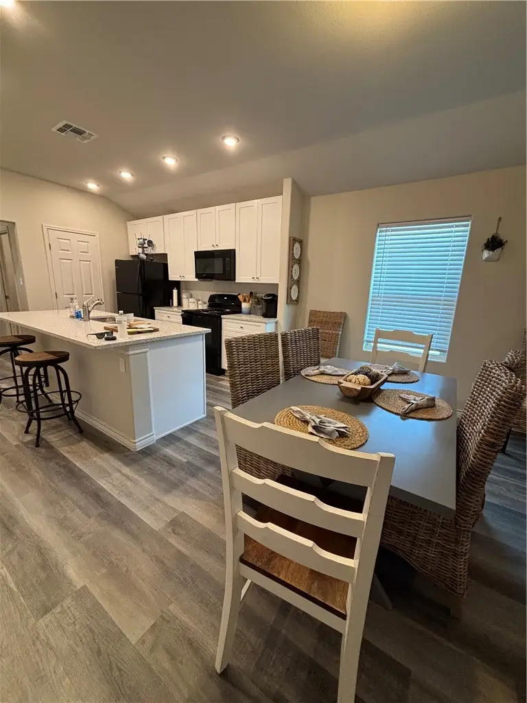 1010 25th Street, Corpus Christi, TX 78405 - #3