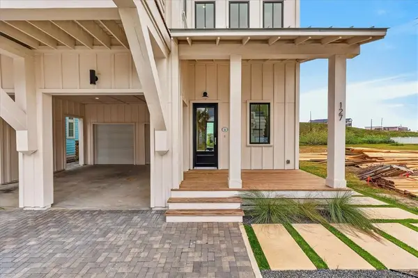 127 Triton Lane, Port Aransas, TX 78373
