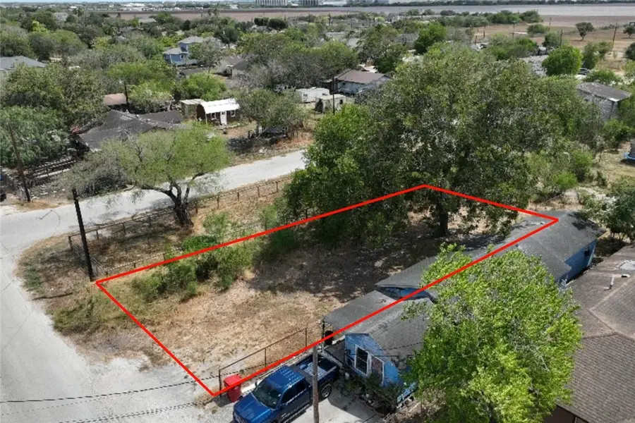 1100 1/2 Kansas Street, Robstown, TX 78380 - #2