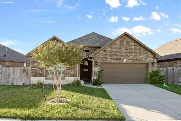 2513 Las Estrellas Street, Corpus Christi, TX 78414