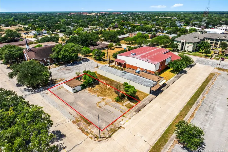 105 N 5th Street, Kingsville, TX 78363 - #2