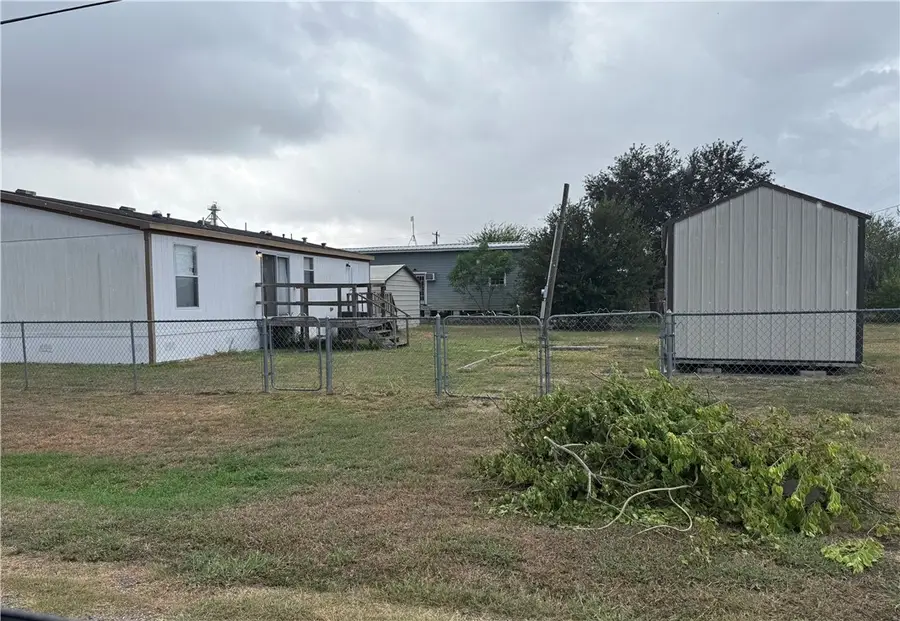 215 Elsie Avenue, Agua Dulce, TX 78330 - #2