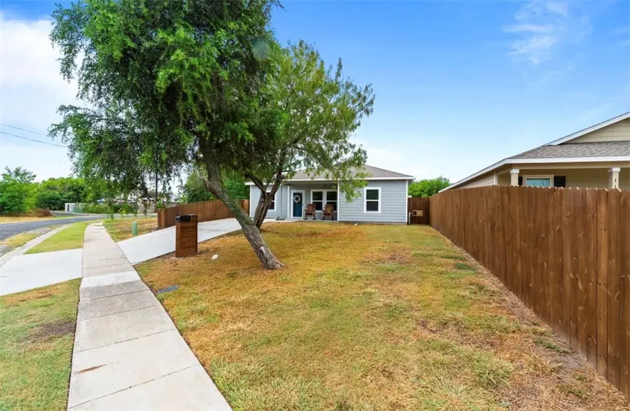 1105 Cabra Street, Corpus Christi, TX 78401 - #2