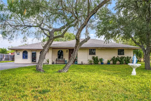 210 W Avenue D Avenue, Kingsville, TX 78363