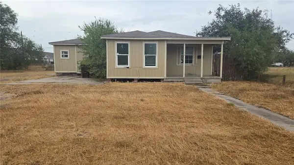 176 W Avenue D Avenue, Kingsville, TX 78363