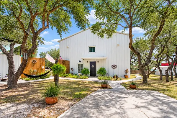 1324 N Verne Street, Rockport, TX 78382