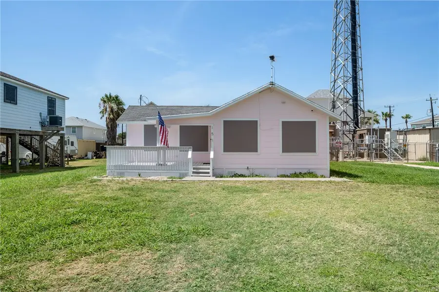 151 W White Avenue, Port Aransas, TX 78373 - #3