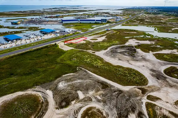 2627 Highway 35 S, Rockport, TX 78382