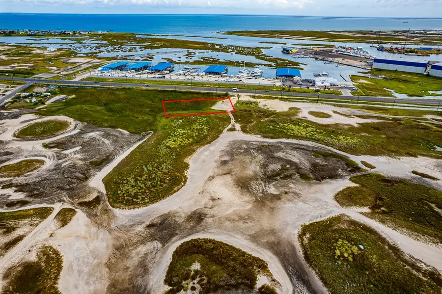 2203 S Doughty Street, Rockport, TX 78382 - #2