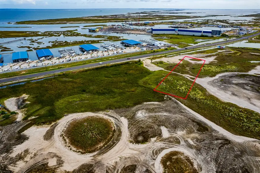 2204 S Terry Street, Rockport, TX 78382 - #2