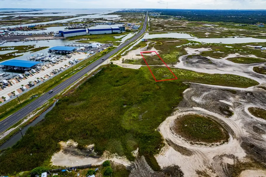 2204 S Terry Street, Rockport, TX 78382 - #3