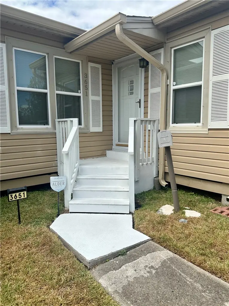 3651 Lawnview Street, Corpus Christi, TX 78411 - #3