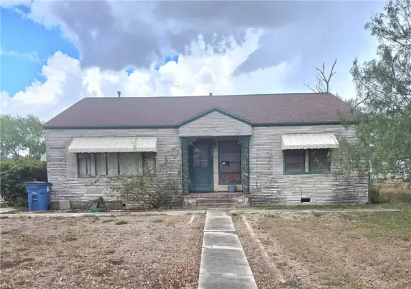 303 E Joyce Street, Bishop, TX 78343
