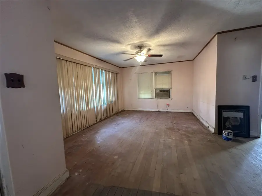 303 E Joyce Street, Bishop, TX 78343 - #2
