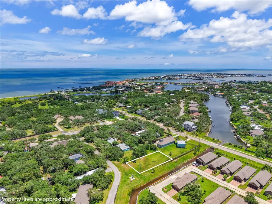 212 Timber Lane, Rockport, TX 78382 - #2