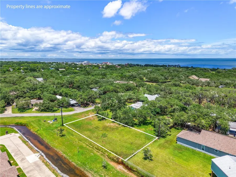 212 Timber Lane, Rockport, TX 78382 - #3