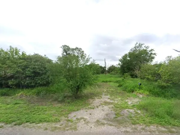 308 W 4th Street, Bishop, TX 78343