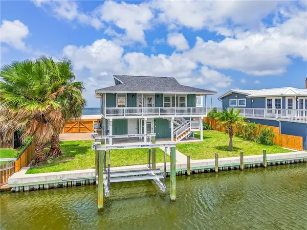 1855 Bay Shore Drive, Rockport, TX 78382