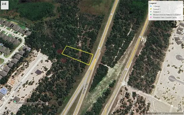 3481 S H 35 Bypass #2E, Rockport, TX 78382
