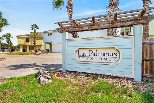 247 W Roberts Avenue #6, Port Aransas, TX 78373