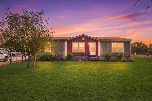 480 County Rd 222, Orange Grove, TX 78372