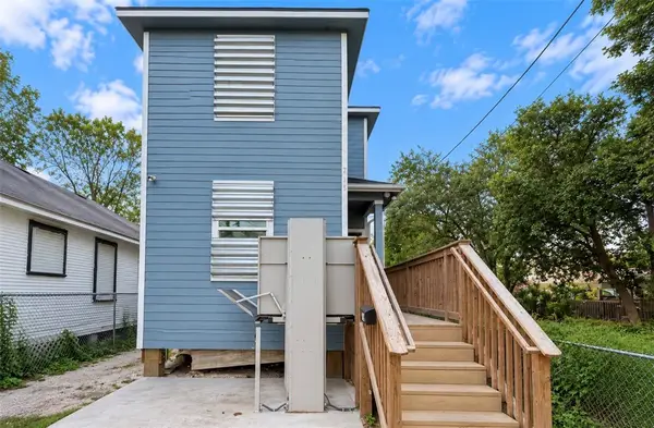 716 Illinois Street, Robstown, TX 78380
