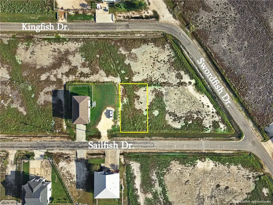 243 Sailfish Drive, Rockport, TX 78382 - #2