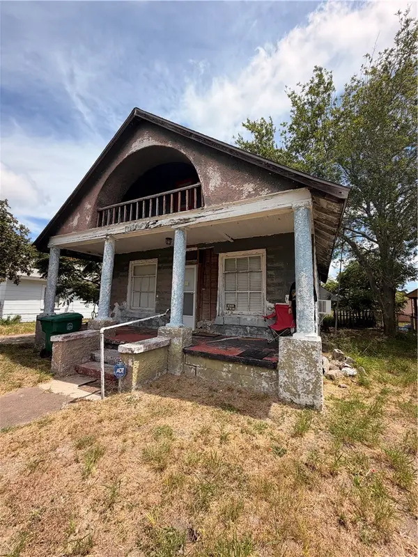 1027 S Houston Street, Aransas Pass, TX 78336