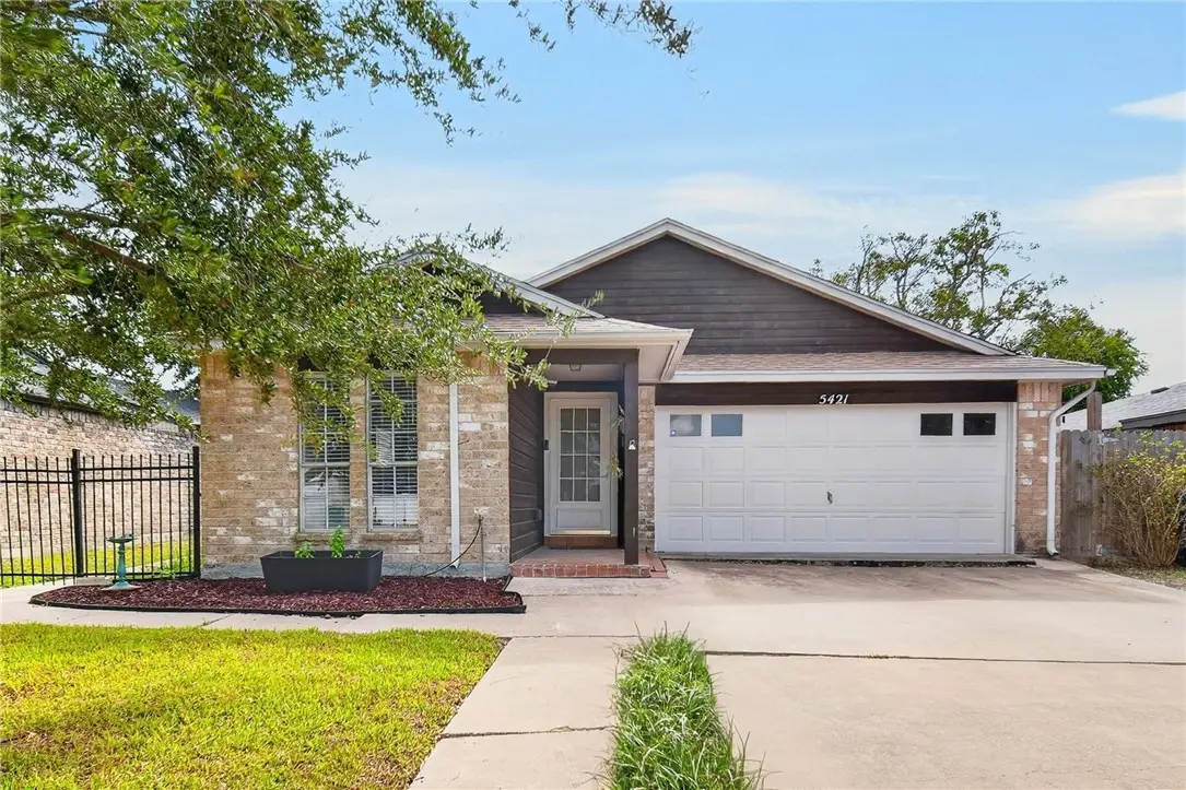 5421 Crossgate Drive S, Corpus Christi, TX 78413 - #1