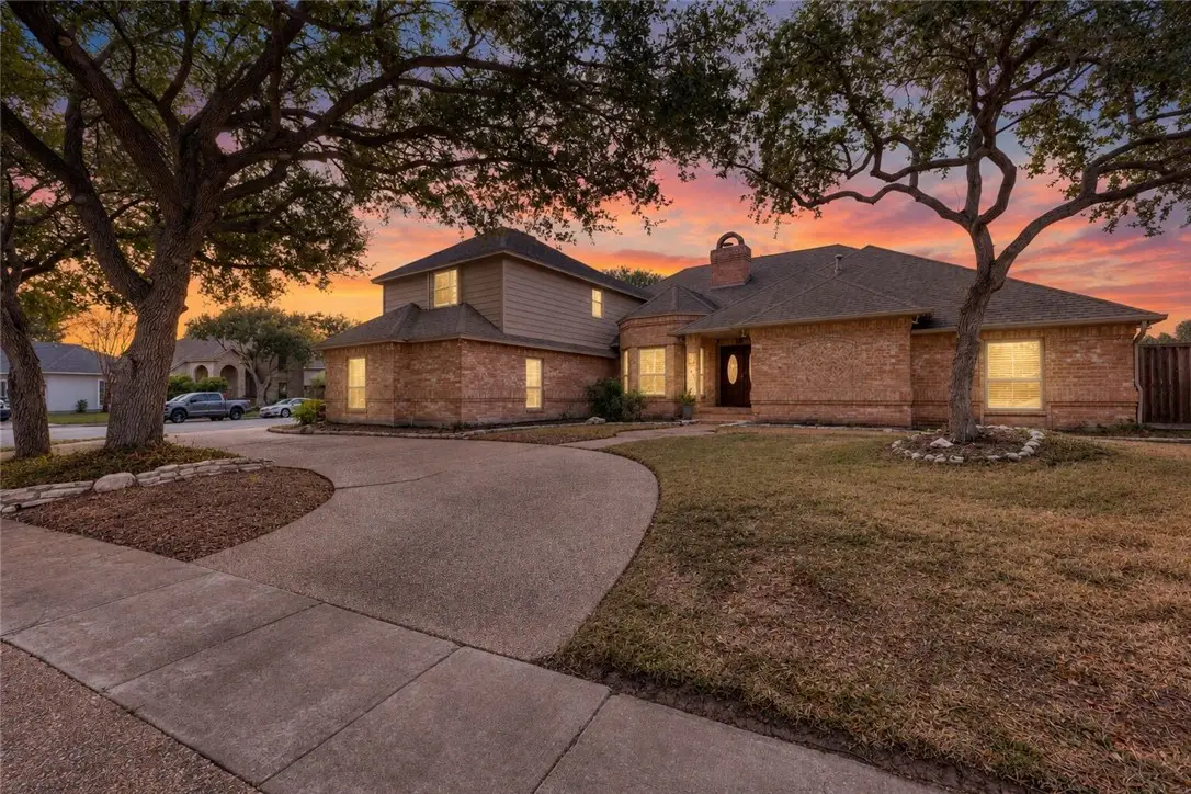 7629 Lake Bolsena Drive, Corpus Christi, TX 78413 - #1