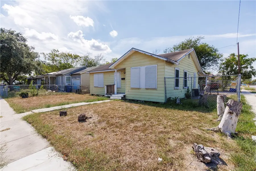 3701 Bertram Street, Corpus Christi, TX 78416 - #3