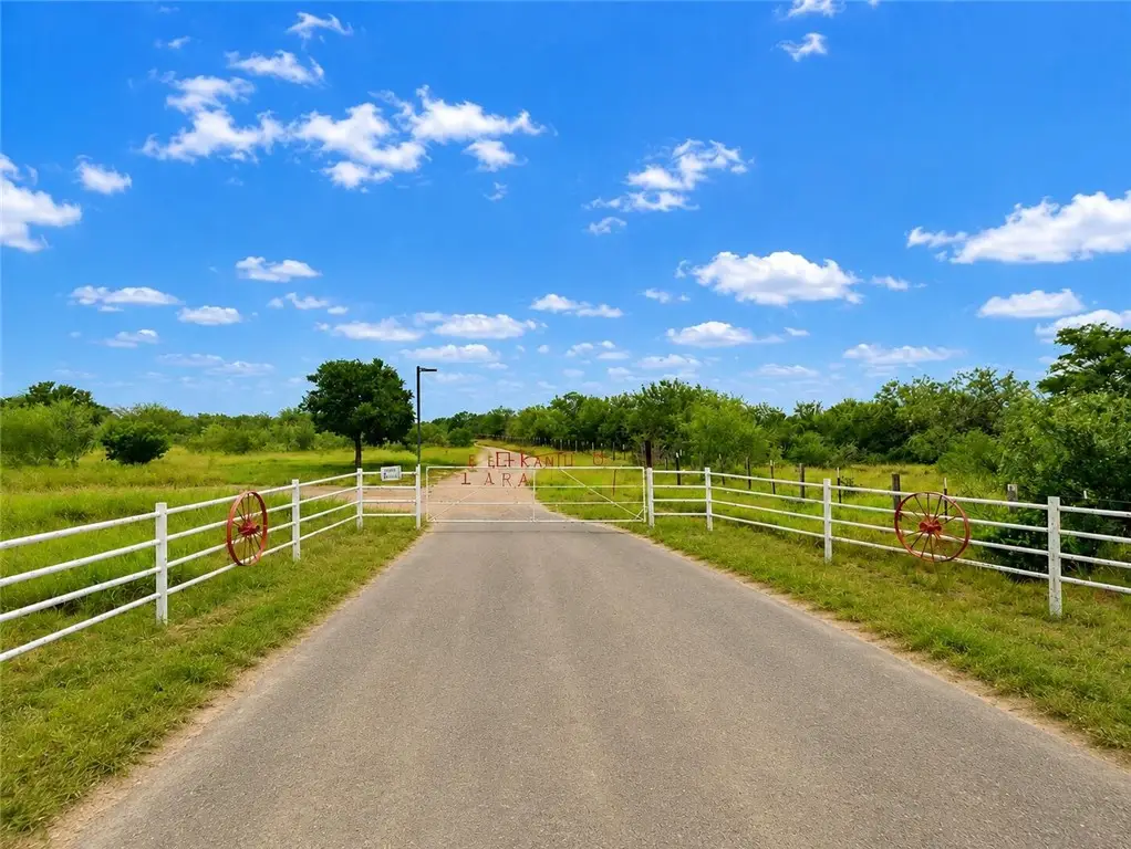 1350 Embassy Street, Rio Grande City, TX 78582 - #1