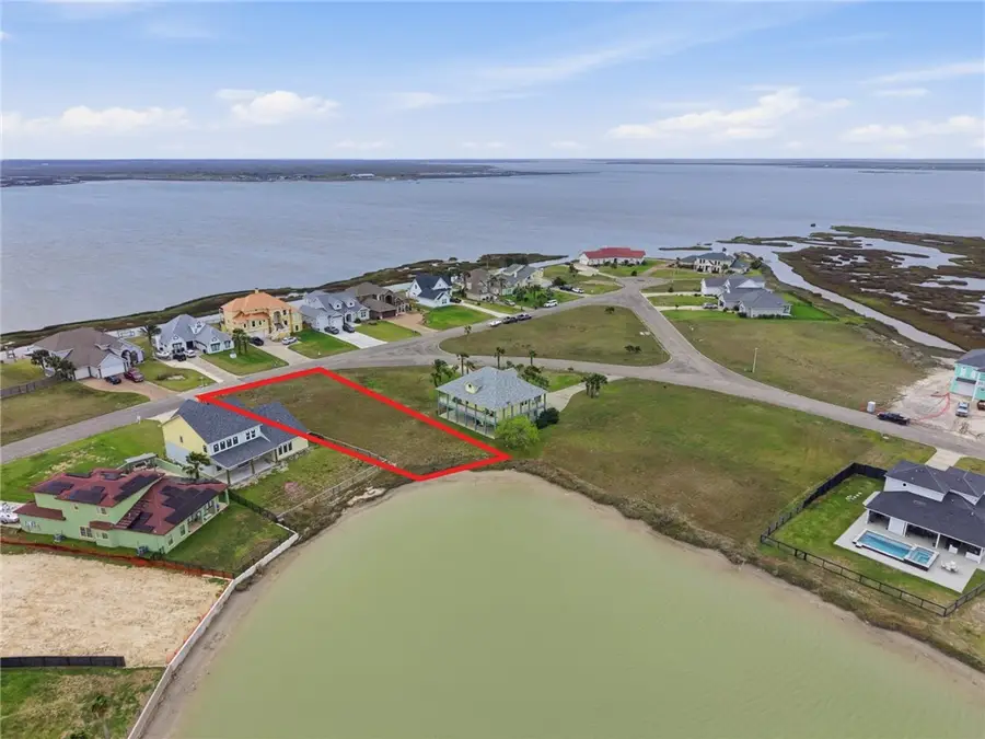 31 Southpointe Circle, Rockport, TX 78382 - #2