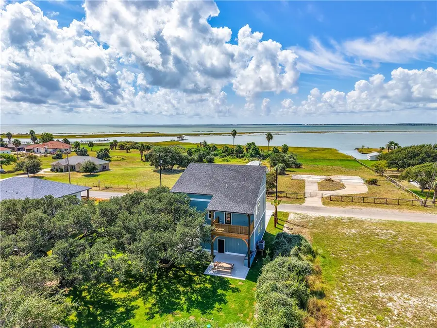 147 Front, Rockport, TX 78382 - #3