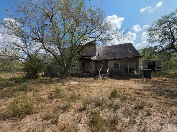 244 N County Road 1032, Kingsville, TX 78363