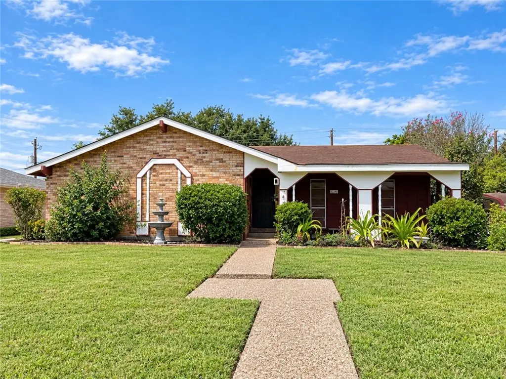 6105 Pebble Beach Drive, Corpus Christi, TX 78413 - #1