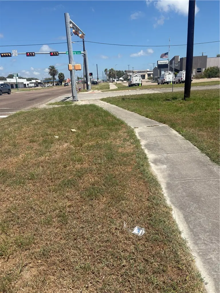 1111 Commercial, Aransas Pass, TX 78336 - #3