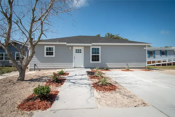 905 N Pearl Street, Rockport, TX 78382