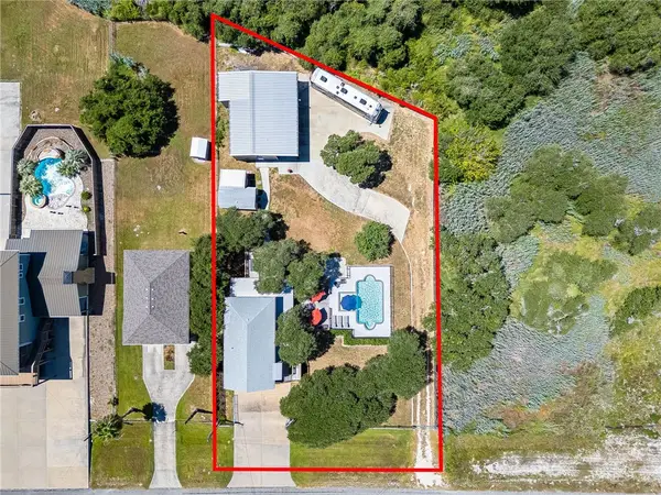 2001 S Mathis Street, Rockport, TX 78382