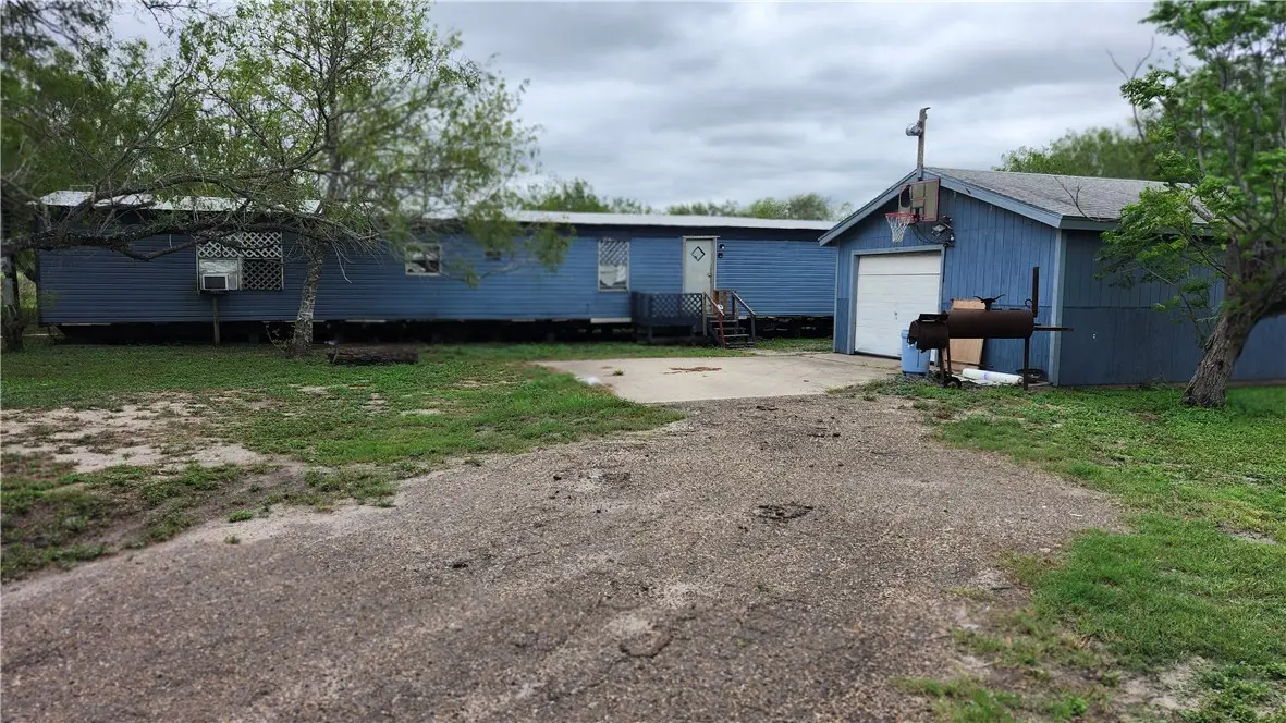 140 County Road 3034, Orange Grove, TX 78372 - #1