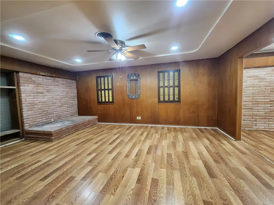 4401 Driftwood Place, Corpus Christi, TX 78411 - #3