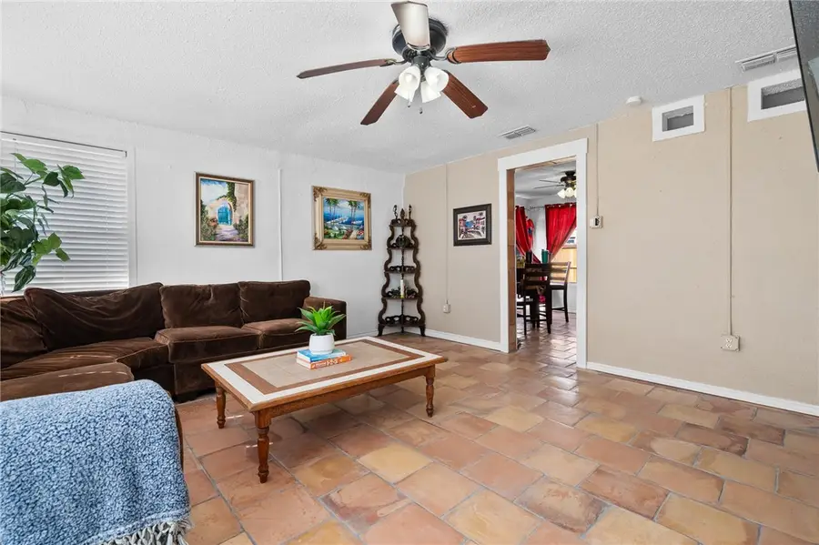 2475 Avenue E E, Ingleside, TX 78362 - #3