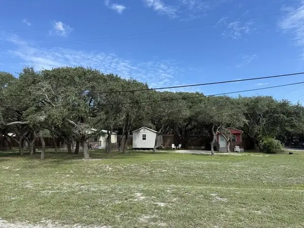 312 W 5th Street, Rockport, TX 78382